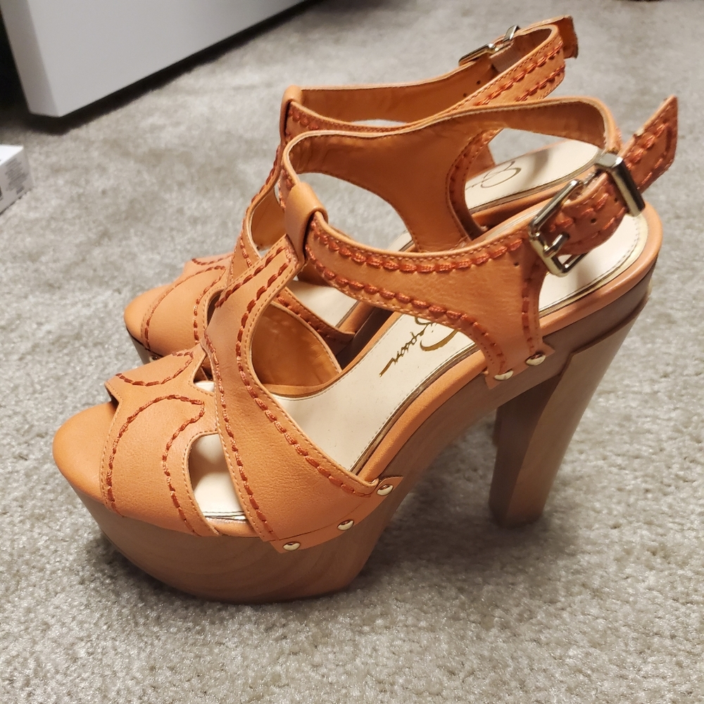 Jessica Simpson platform heels